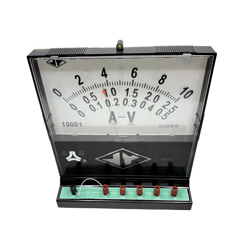 Ang mga instrumento sa pagtuturo ay nagpapakita ng pisikal na electrical circuit na mga experimental equipment na nagpapakita ng analog electric ammeter voltmeter