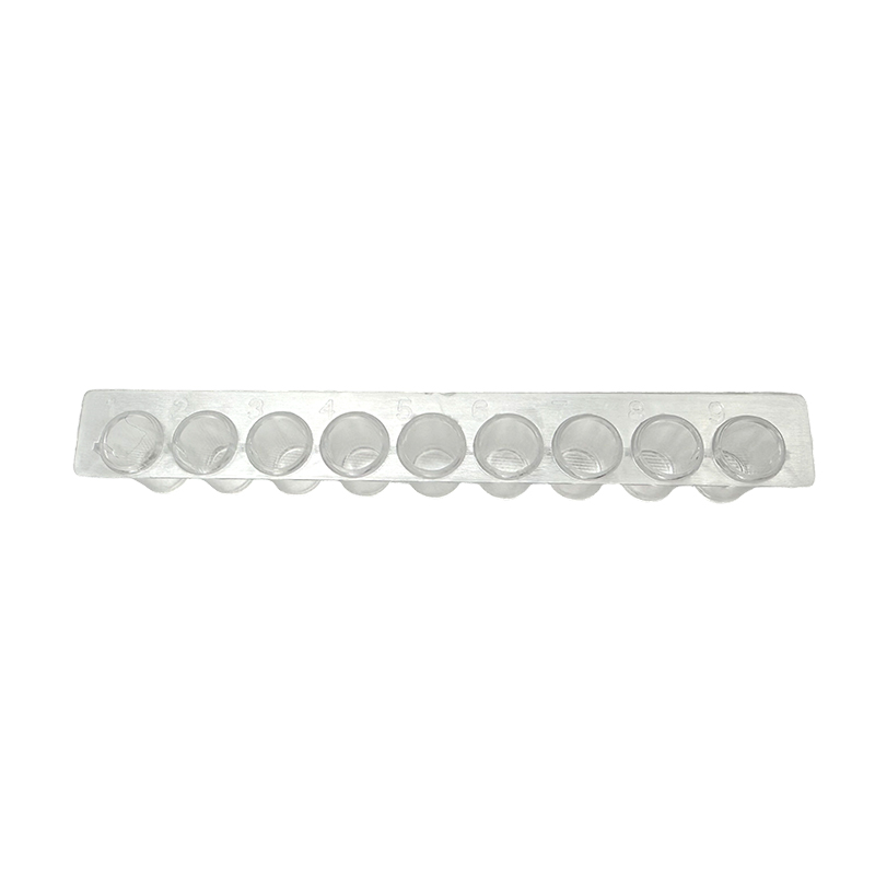 Laboratory plastic well board